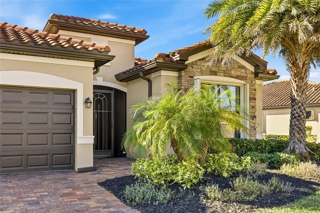 $699,000 | 20655 Granlago Drive, Venice, FL 34293