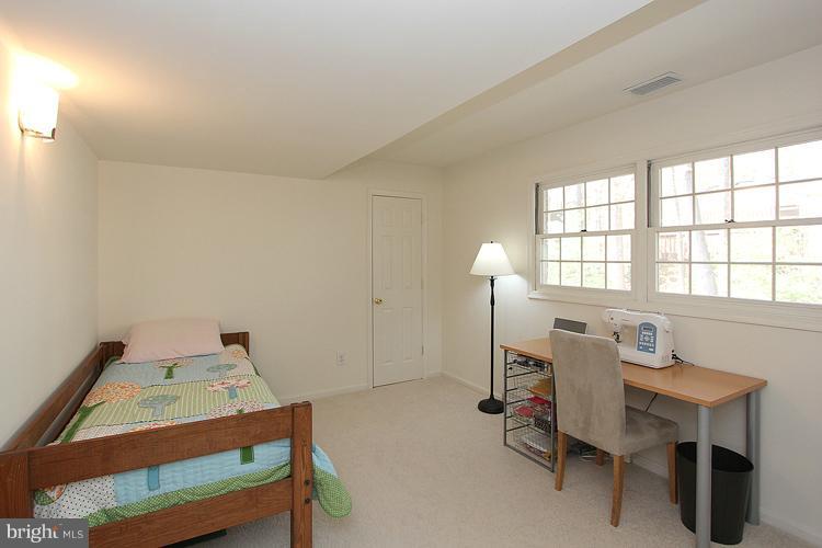 2352 Nashua Court Reston, VA 20191 - Photo 5 of 30 Bedroom