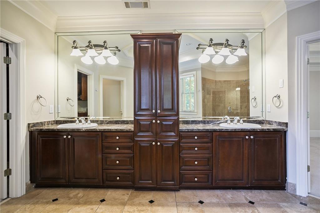 614 Timm Valley Road Northeast, Unit B Atlanta, GA 30305 - Photo 16 of 31