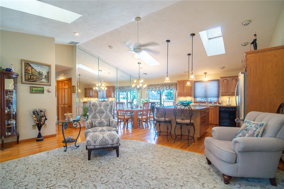 53 Bryant Road Cranston, RI 02910 - Photo 19 of 30 Gallery Image 19