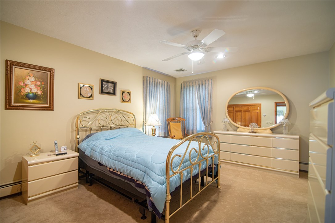 53 Bryant Road Cranston, RI 02910 - Photo 6 of 30 Gallery Image 6