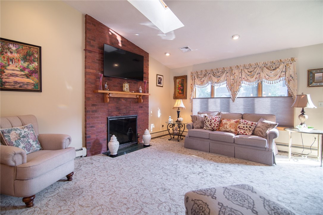 53 Bryant Road Cranston, RI 02910 - Photo 9 of 30 Gallery Image 9