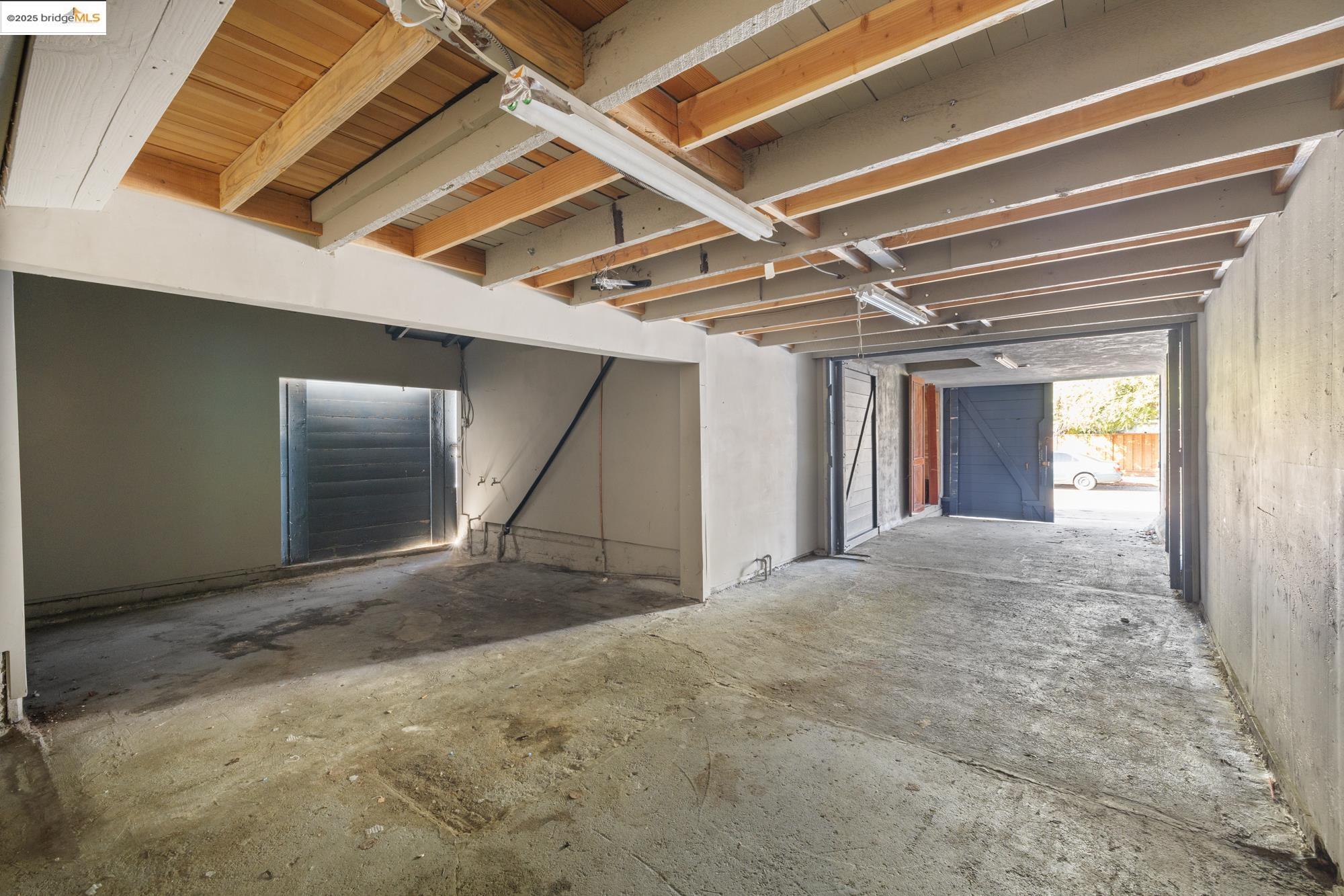 1746 8th Street Oakland, CA 94607 - Photo 46 of 52 a view of an empty room