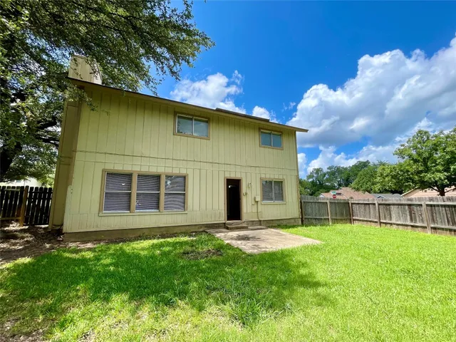 $2,150 | 8116 Pilgrims Place, Austin, TX 78759