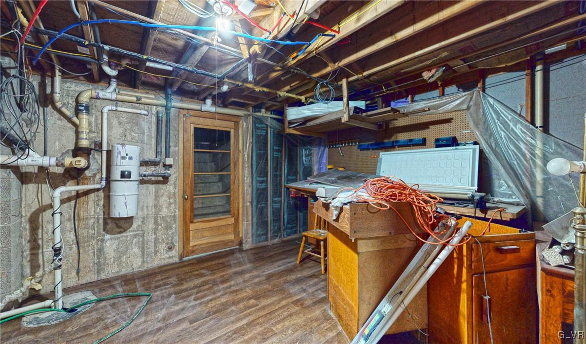 3252 Woodlea Road Orefield, PA 18069 - Photo 23 of 35 Utility room