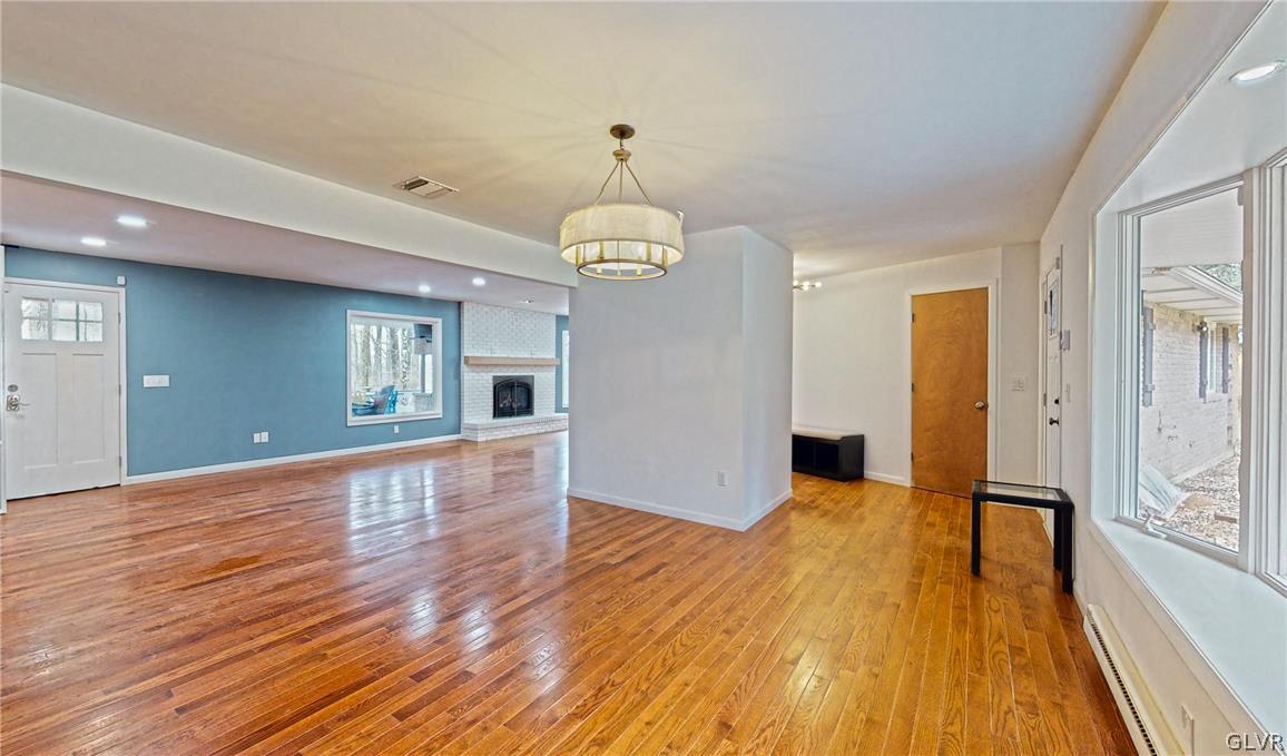 3252 Woodlea Road Orefield, PA 18069 - Photo 5 of 35 Open dining area
