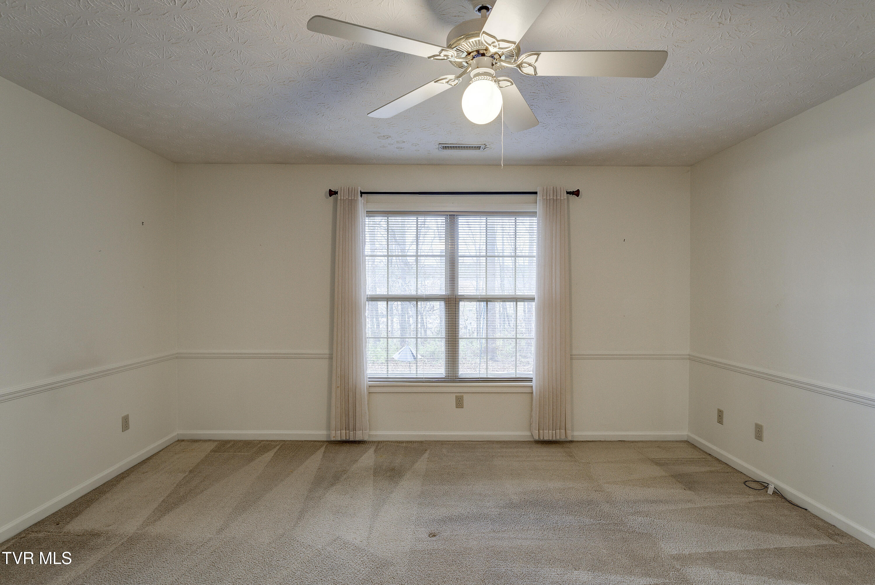 111 Park Place Greeneville, TN 37743 - Photo 18 of 39 ParkPlace-Interior-19