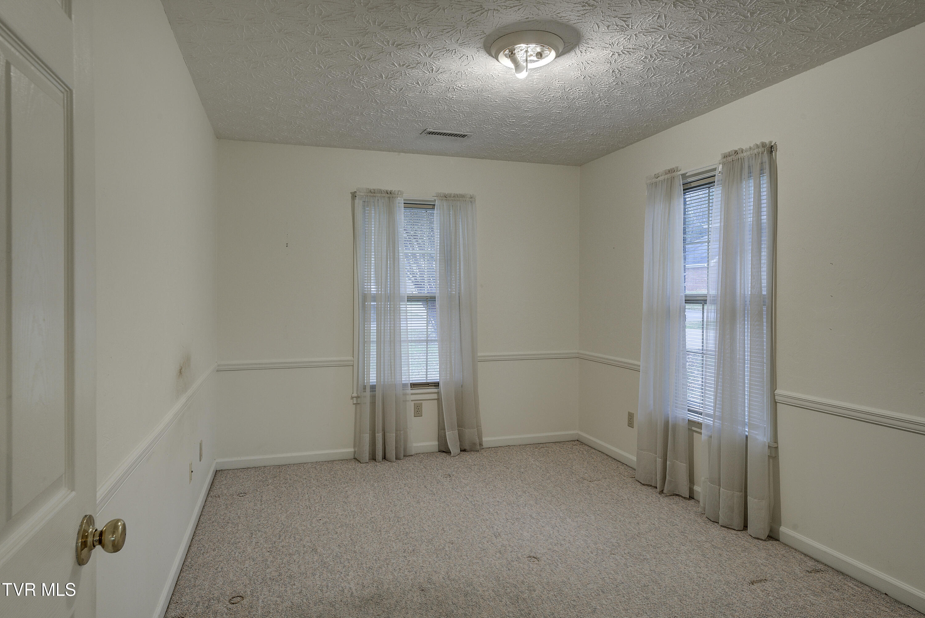 111 Park Place Greeneville, TN 37743 - Photo 25 of 39 ParkPlace-Interior-11