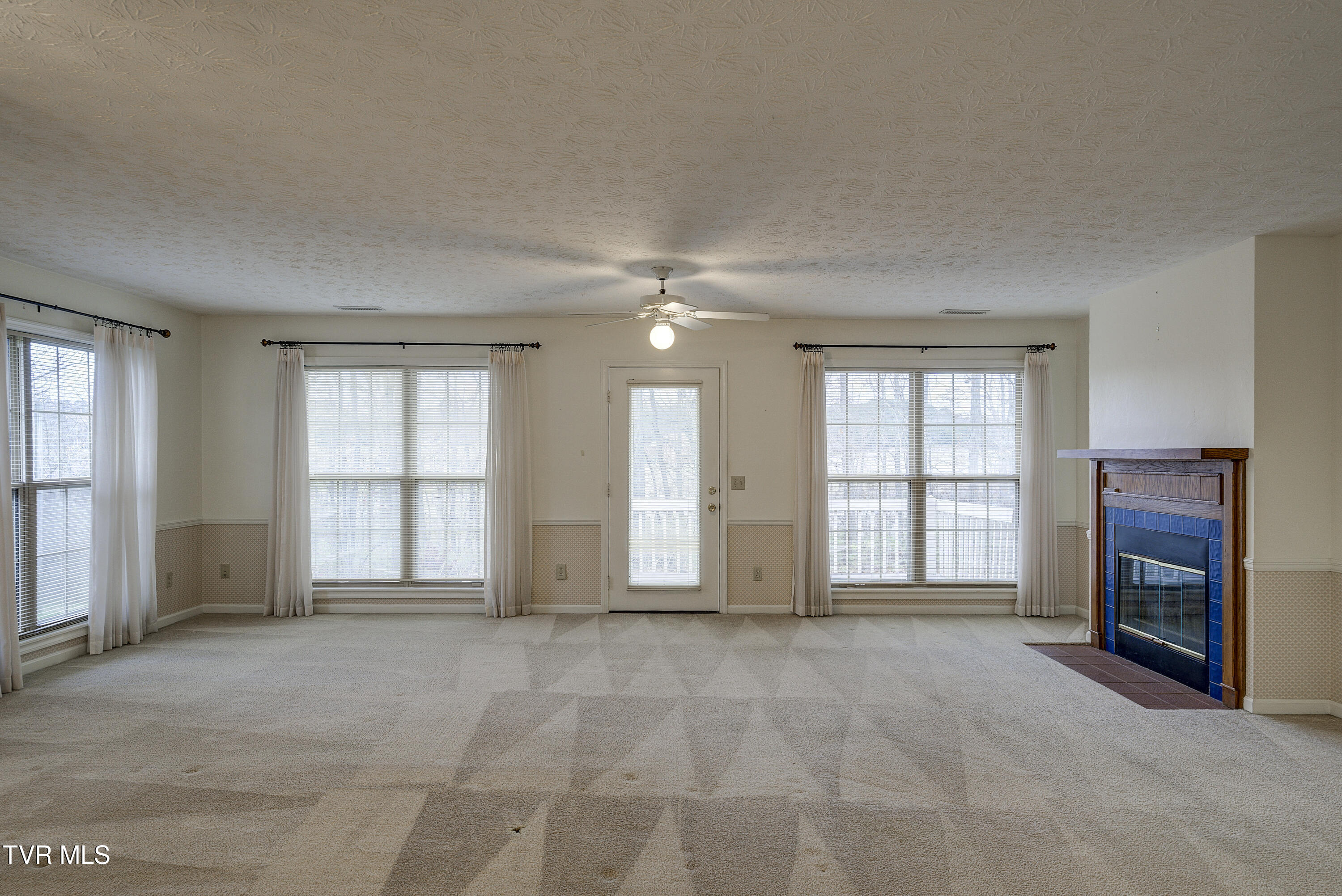 111 Park Place Greeneville, TN 37743 - Photo 4 of 39 ParkPlace-Interior-13