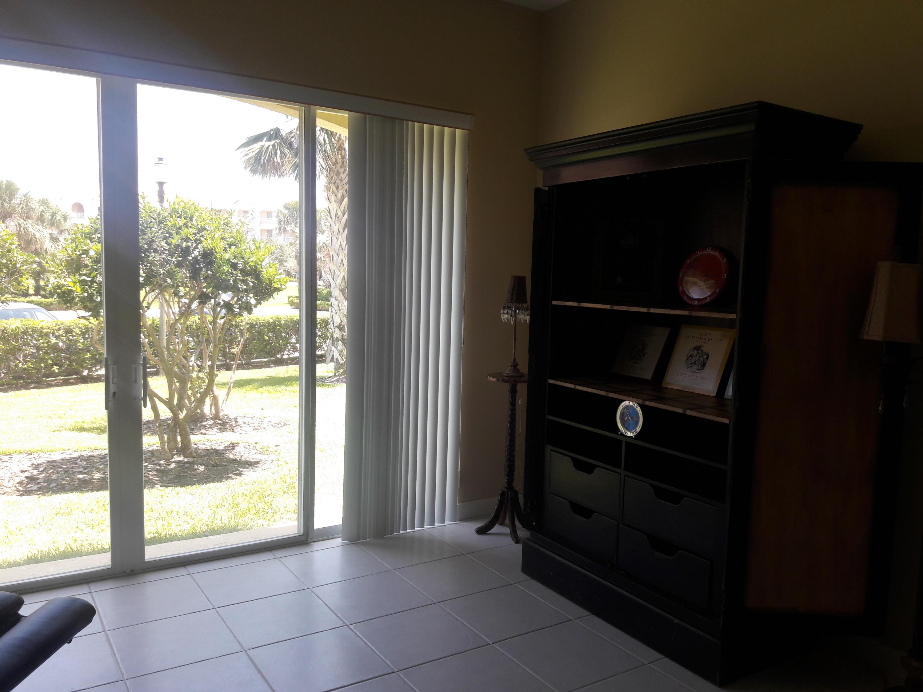 37 Harbour Isle Drive East, Unit 101 Fort Pierce, FL 34949 - Photo 6 of 12 a view of an empty room and window