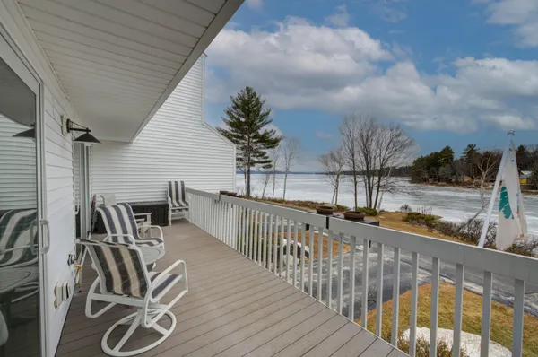 $824,900 | 19 Goodridge Drive, Unit 31, Naples, ME 04055