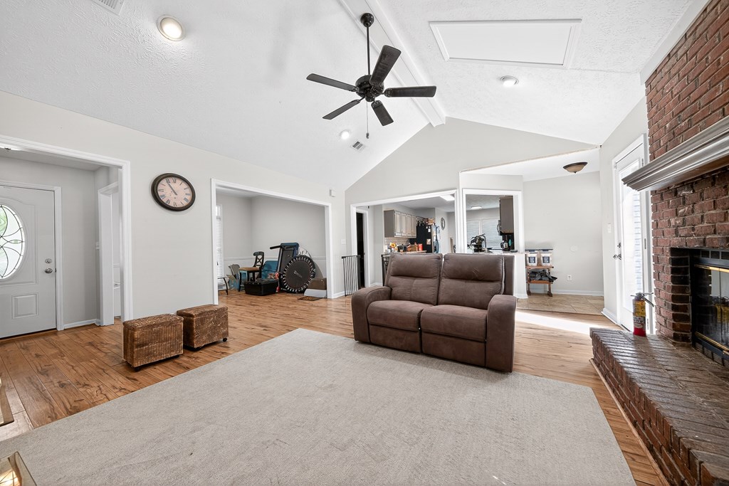 351 Hunter Road Cataula, GA 31804 - Photo 8 of 24 Gallery Image 8