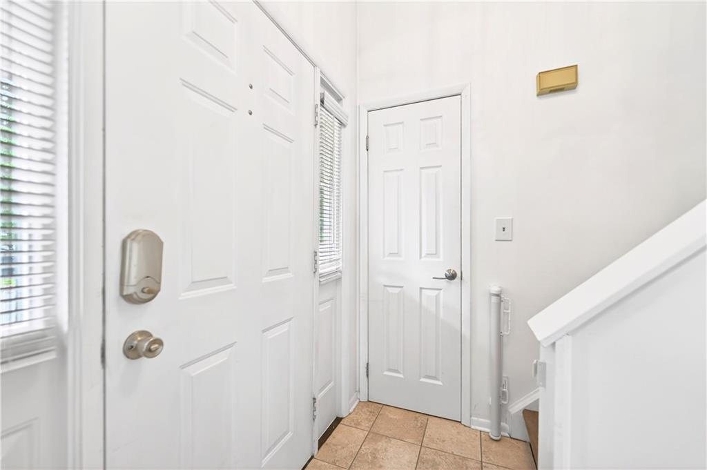 404 Chandler Place Pittsburgh, PA 15212 - Photo 3 of 26
