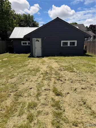 $141,900 | 181 Martin Street, Syracuse, NY 13208
