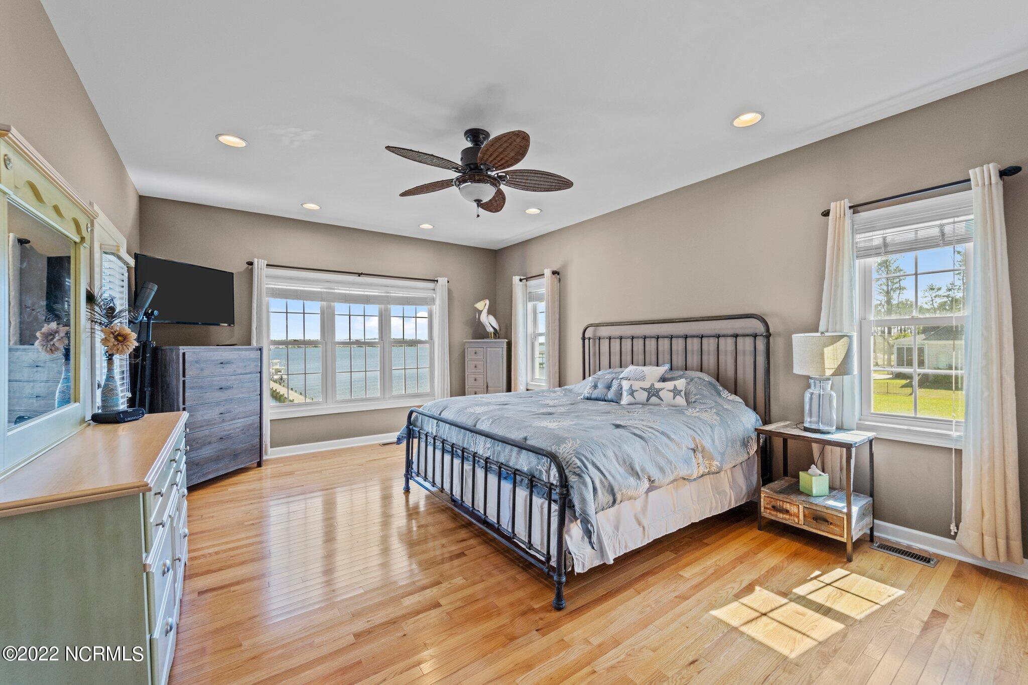 139 Waterway Road Havelock, NC 28532 - Photo 12 of 24 Primary Bedroom #1