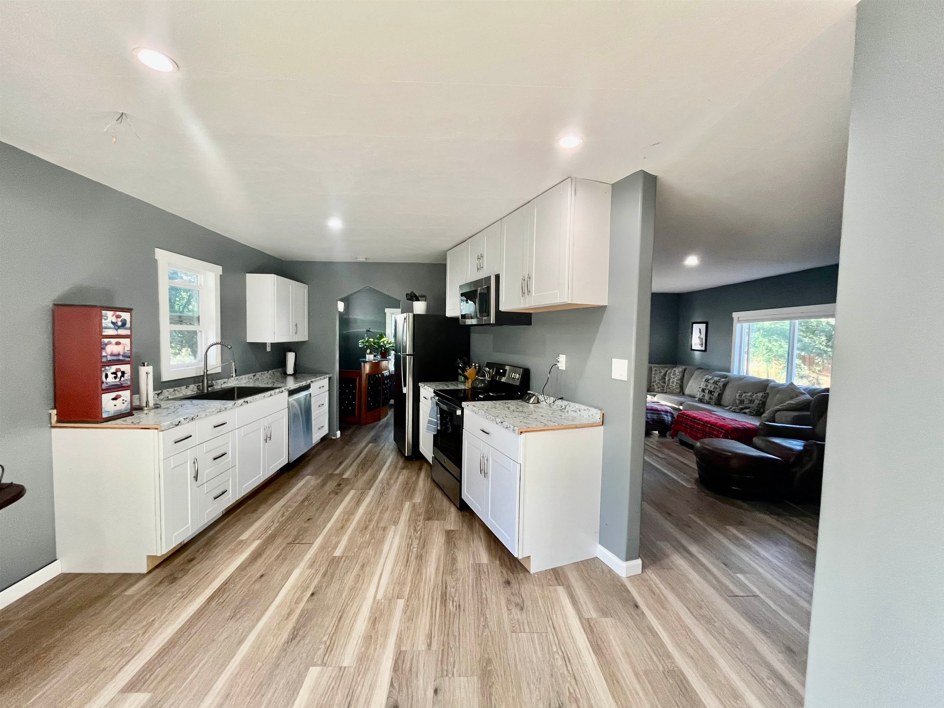 25147-25135 Edgewood Road Weed, CA 96094 - Photo 12 of 21 Gallery Image 12