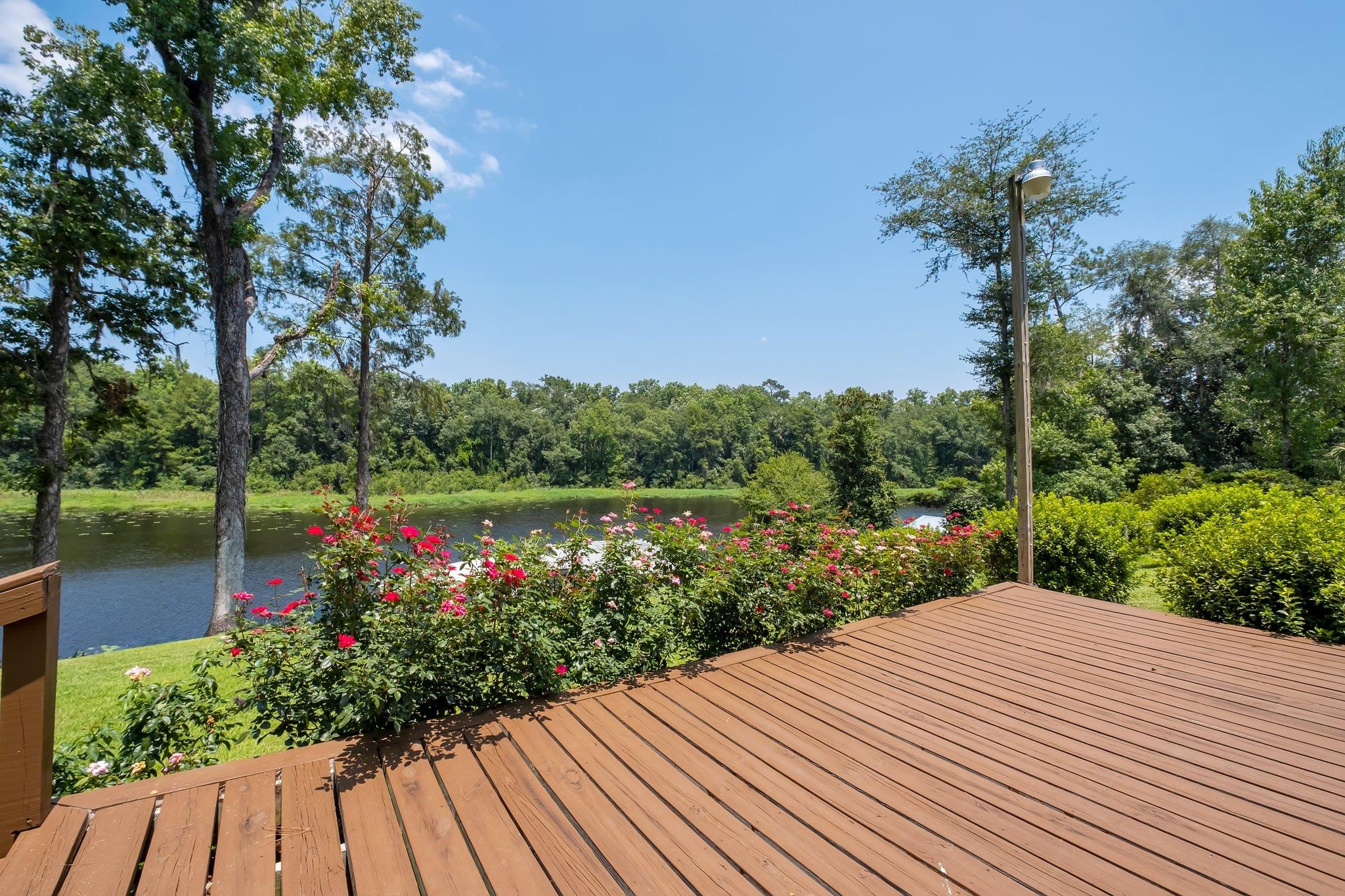 1963 Collins Landing Road Tallahassee, FL 32310 - Photo 3 of 42 Gallery Image 3