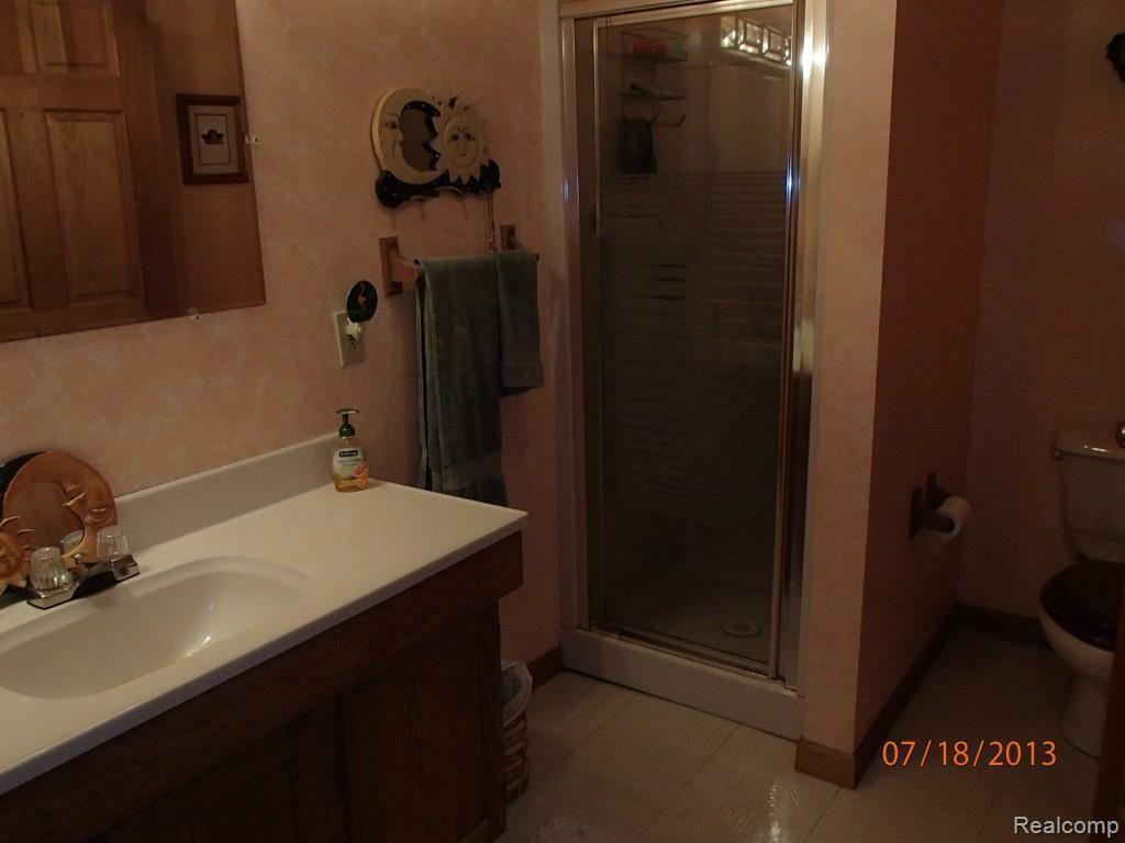 1572 Thorn Ridge Drive Howell, MI 48843 - Photo 32 of 35 Lower Level Bath