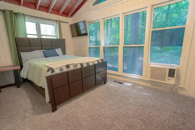 $725,000 | 556 Cedar Drive West, Hamilton, GA 31811