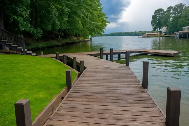 $725,000 | 556 Cedar Drive West, Hamilton, GA 31811