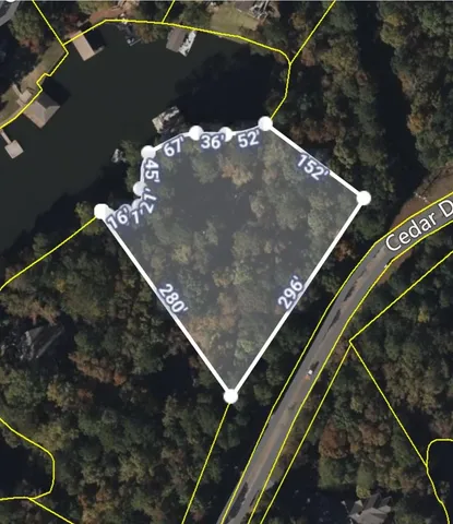 $725,000 | 556 Cedar Drive West, Hamilton, GA 31811