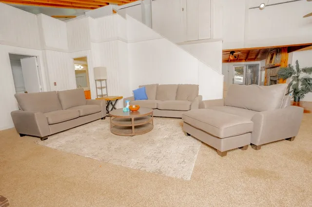 $725,000 | 556 Cedar Drive West, Hamilton, GA 31811