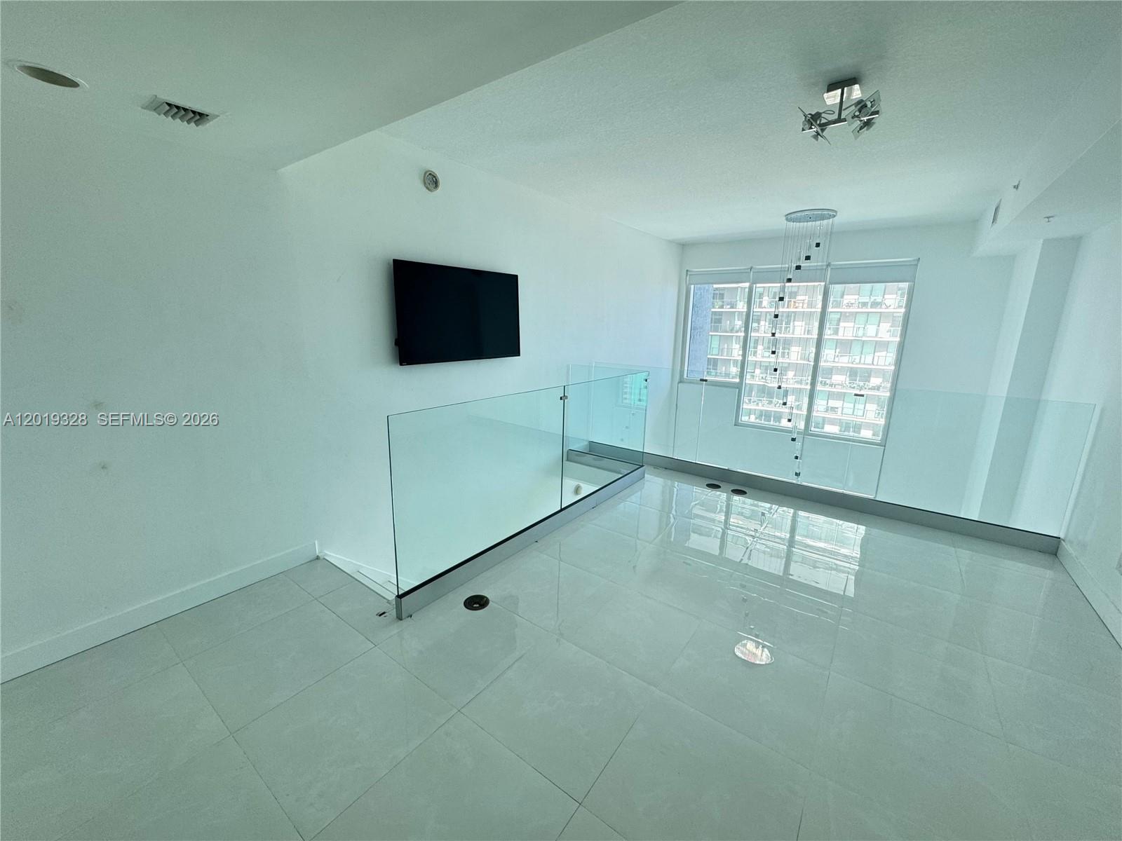 60 Southwest 13th Street, Unit 2006 Miami, FL 33130 - Photo 5 of 10
