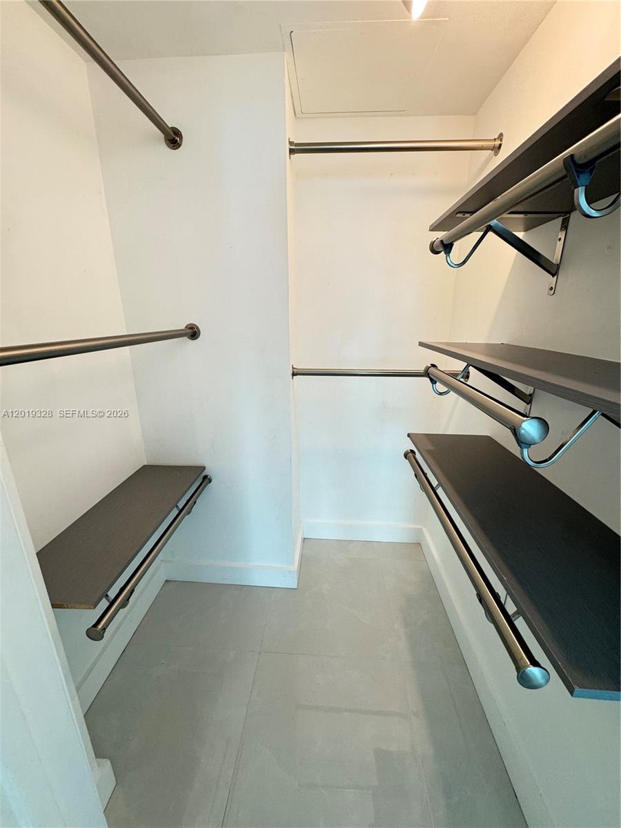 60 Southwest 13th Street, Unit 2006 Miami, FL 33130 - Photo 8 of 10