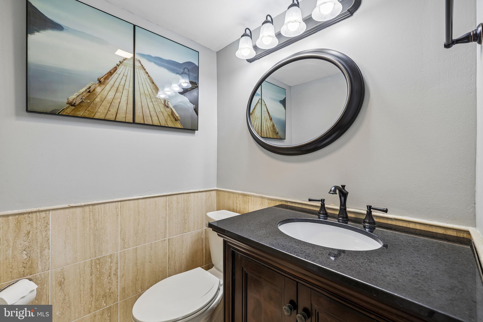 10594 Twin Rivers Road, Unit D2 Columbia, MD 21044 - Photo 21 of 34 Primary Bathroom