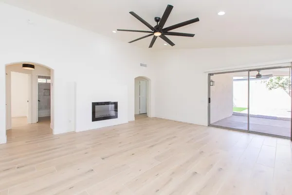 $4,600 | 23554 North 73rd Place, Scottsdale, AZ 85255