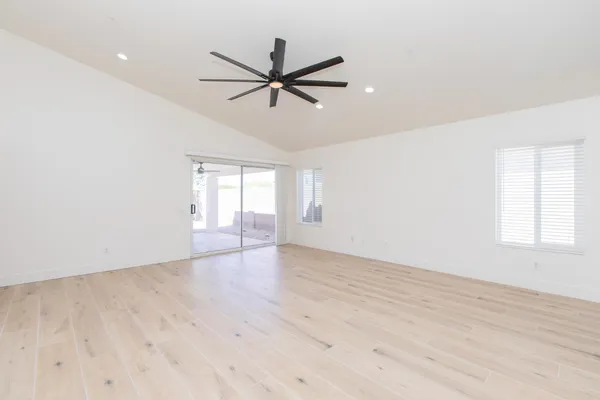 $4,600 | 23554 North 73rd Place, Scottsdale, AZ 85255