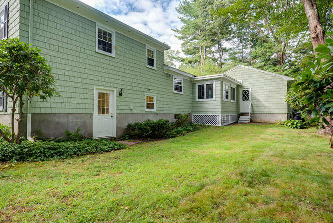 7 Todd Road Cape Elizabeth, ME 04107 - Photo 28 of 28 7 Todd Rd Cape Elizabeth ME-small-037-03