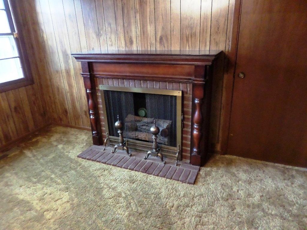 438 West Outer Drive Oak Ridge, TN 37830 - Photo 8 of 23 fireplace