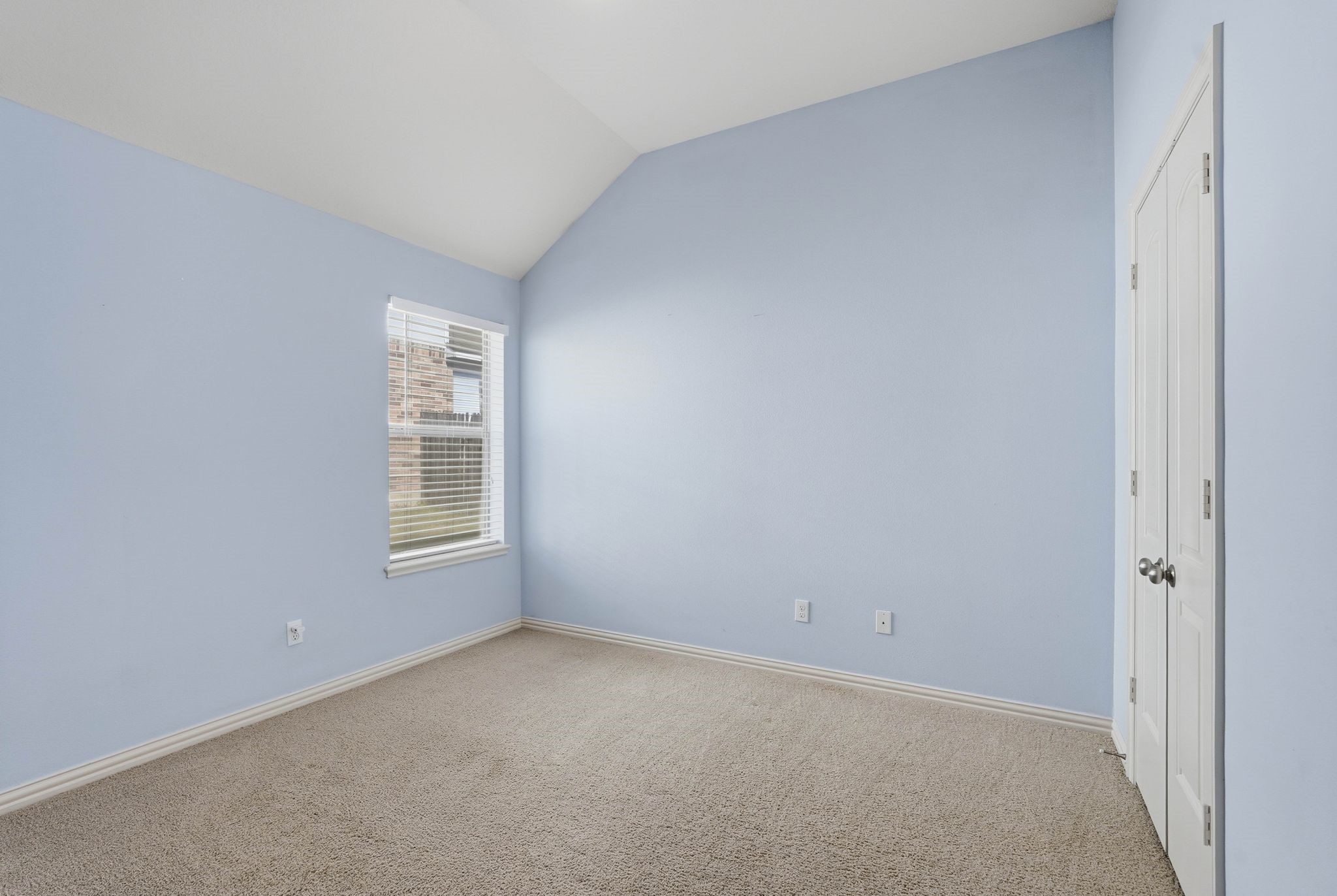 18720 Rosalea Way Montgomery, TX 77356 - Photo 25 of 41 an empty room with a window