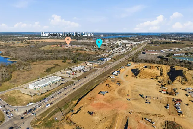 $263,000 | 18720 Rosalea Way, Montgomery, TX 77356