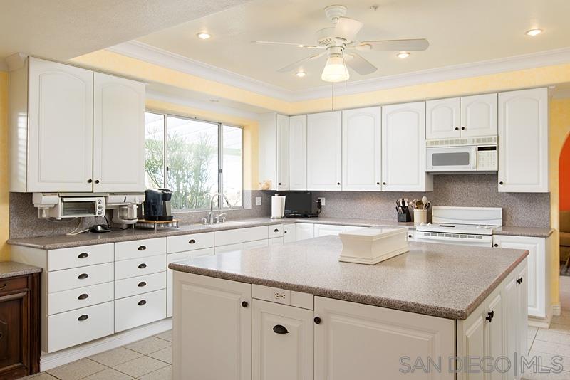 350 Canebrake Road Julian, CA 92036 - Photo 3 of 25 Gallery Image 3
