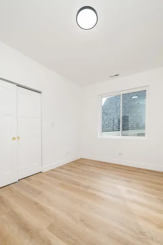 $2,500 | 2949 West 25th Place, Unit 2, Chicago, IL 60623