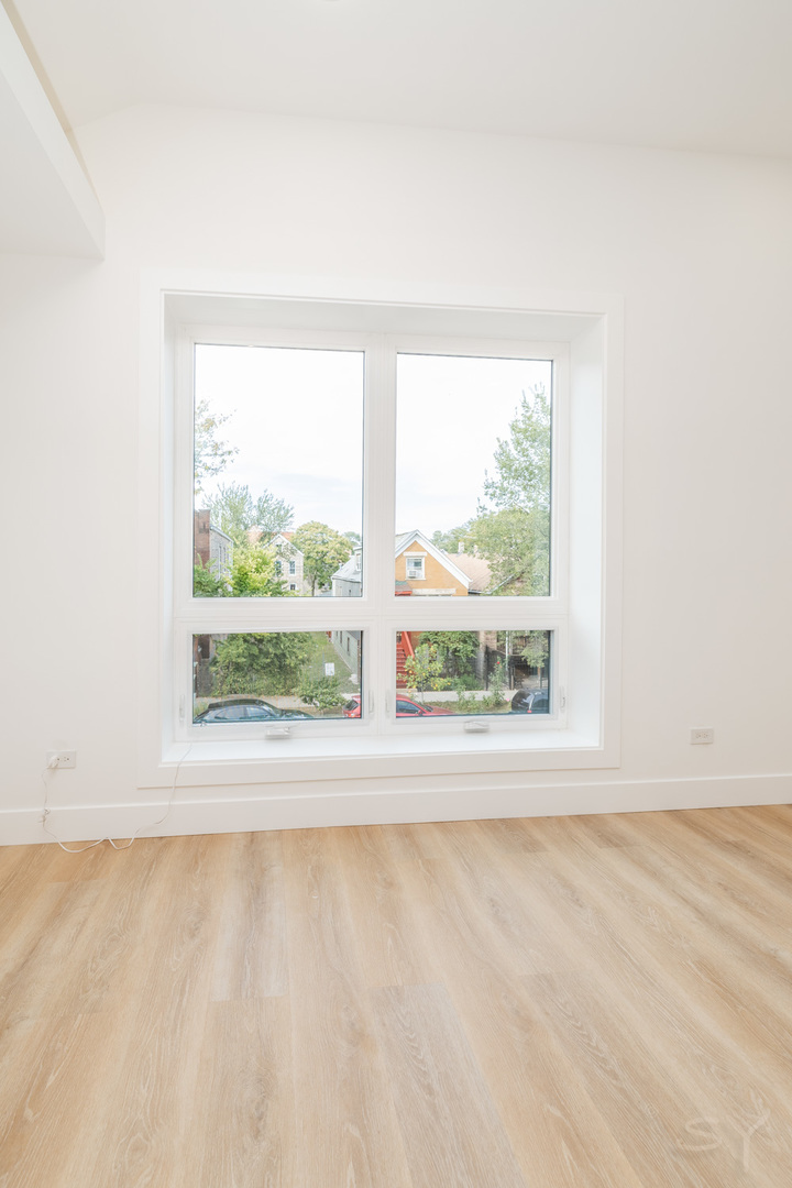 2949 West 25th Place, Unit 2 Chicago, IL 60623 - Photo 2 of 27