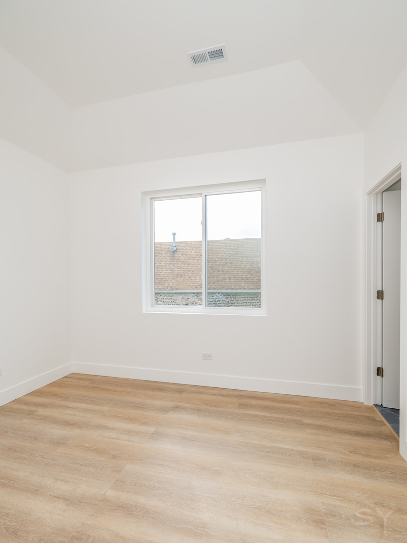 2949 West 25th Place, Unit 2 Chicago, IL 60623 - Photo 23 of 27