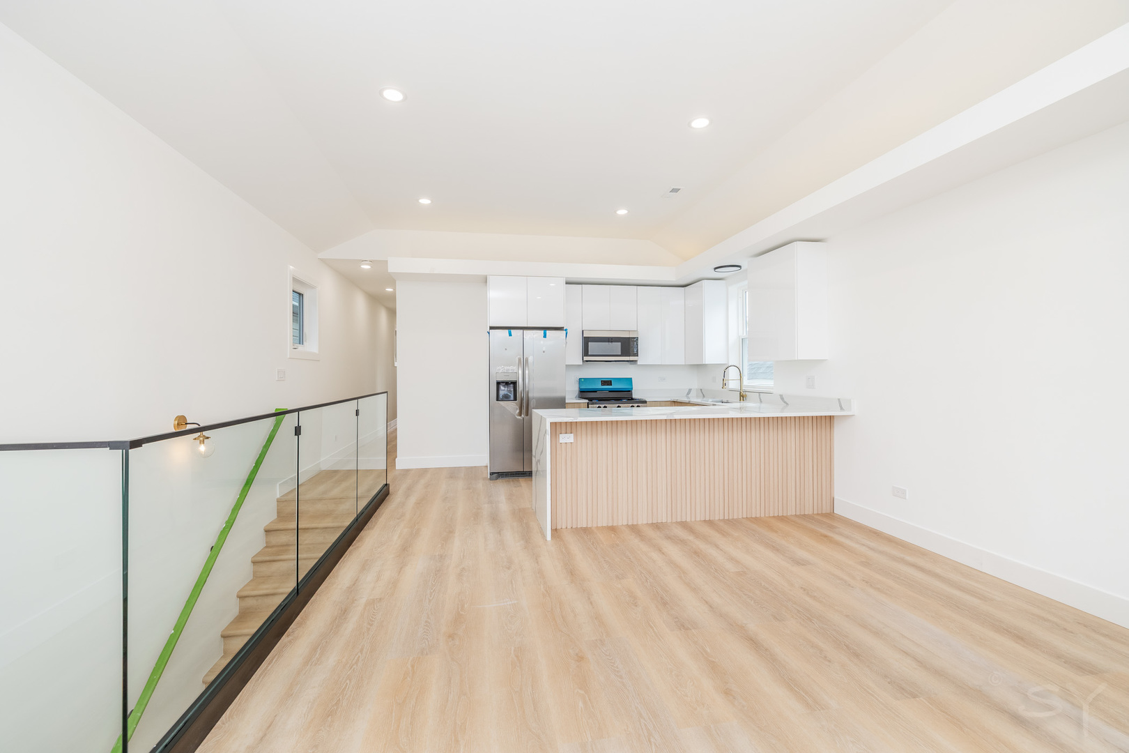 2949 West 25th Place, Unit 2 Chicago, IL 60623 - Photo 3 of 27