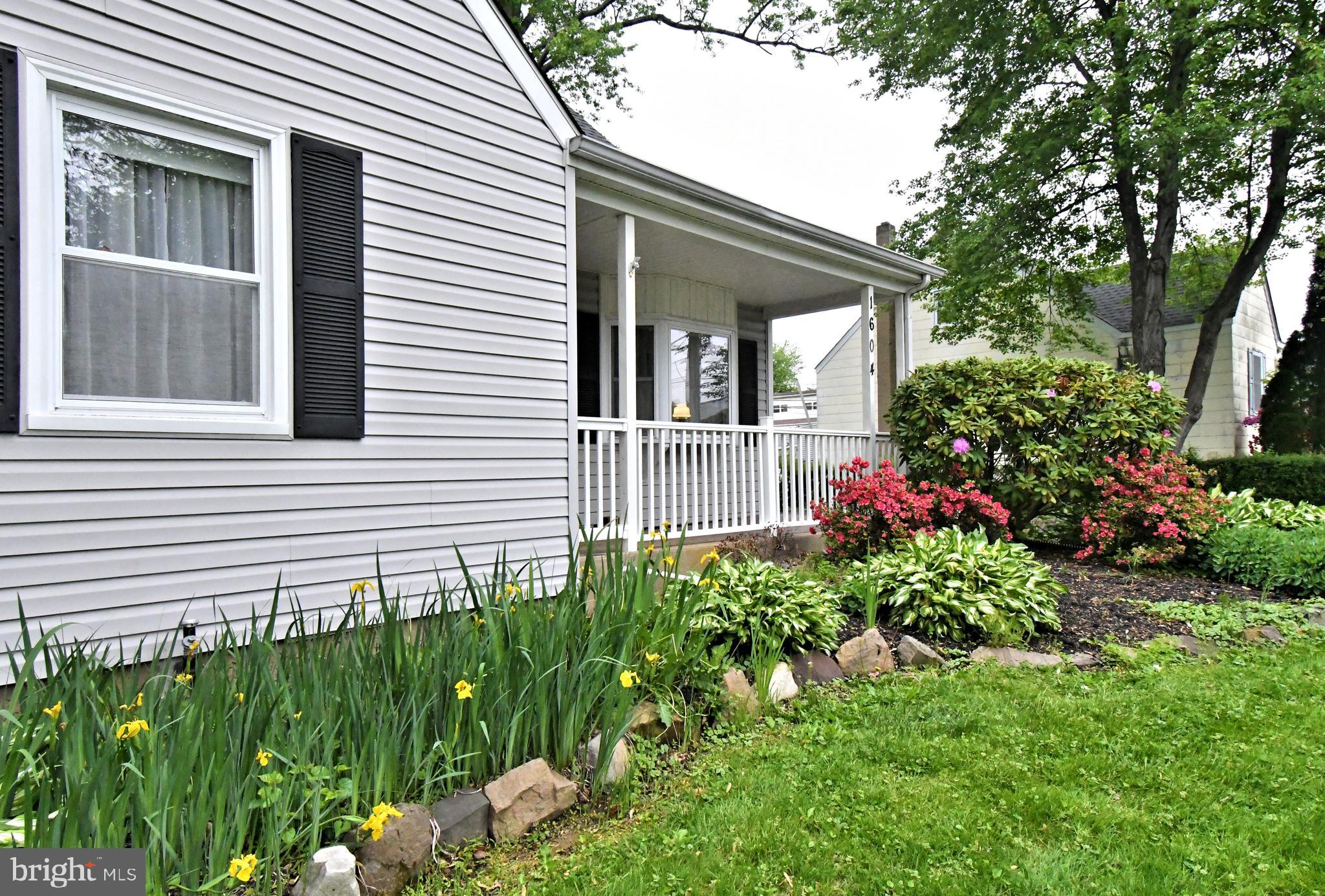 1604 Meadowbrook Road Feasterville-Trevose, PA 19053 - Photo 3 of 48