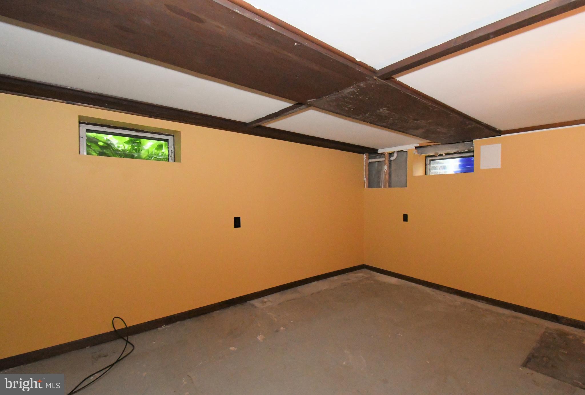 1604 Meadowbrook Road Feasterville-Trevose, PA 19053 - Photo 33 of 48