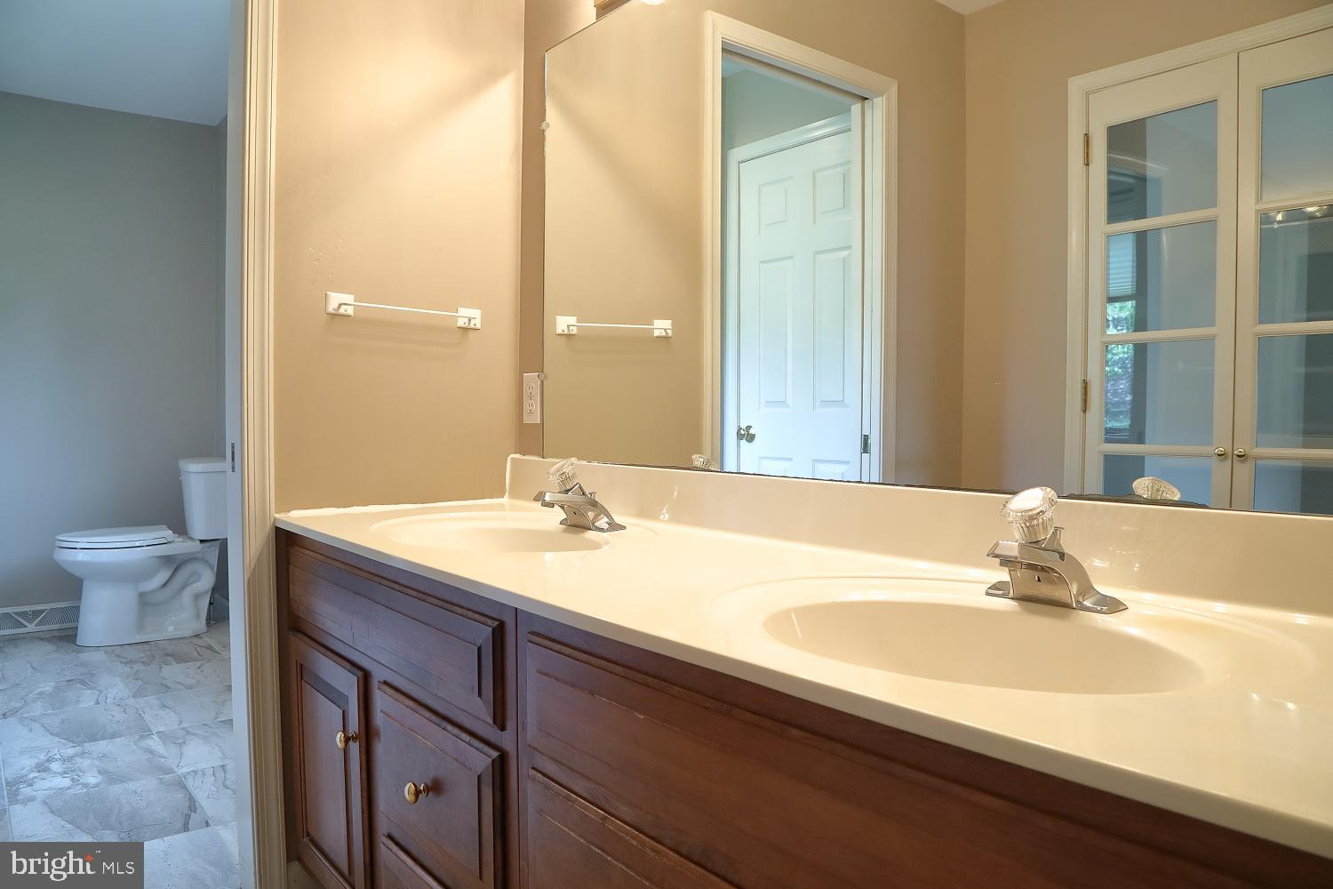 13 Village Drive Lititz, PA 17543 - Photo 21 of 35 Primary Bathroom