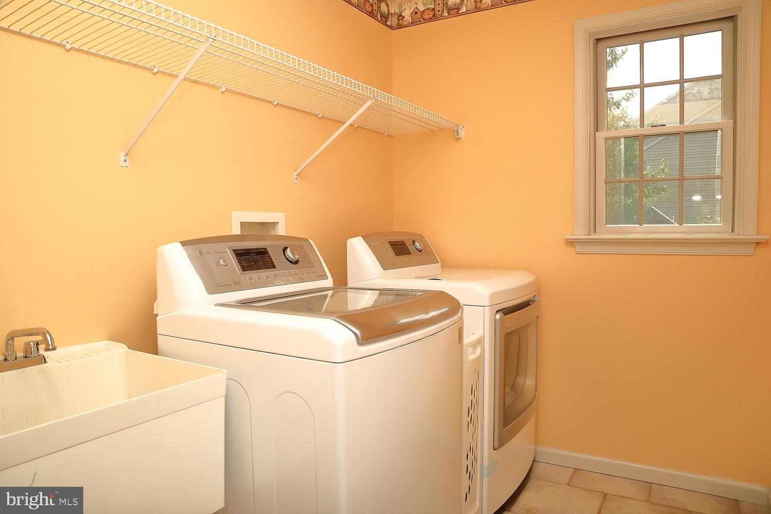 13 Village Drive Lititz, PA 17543 - Photo 29 of 35 Laundry Room