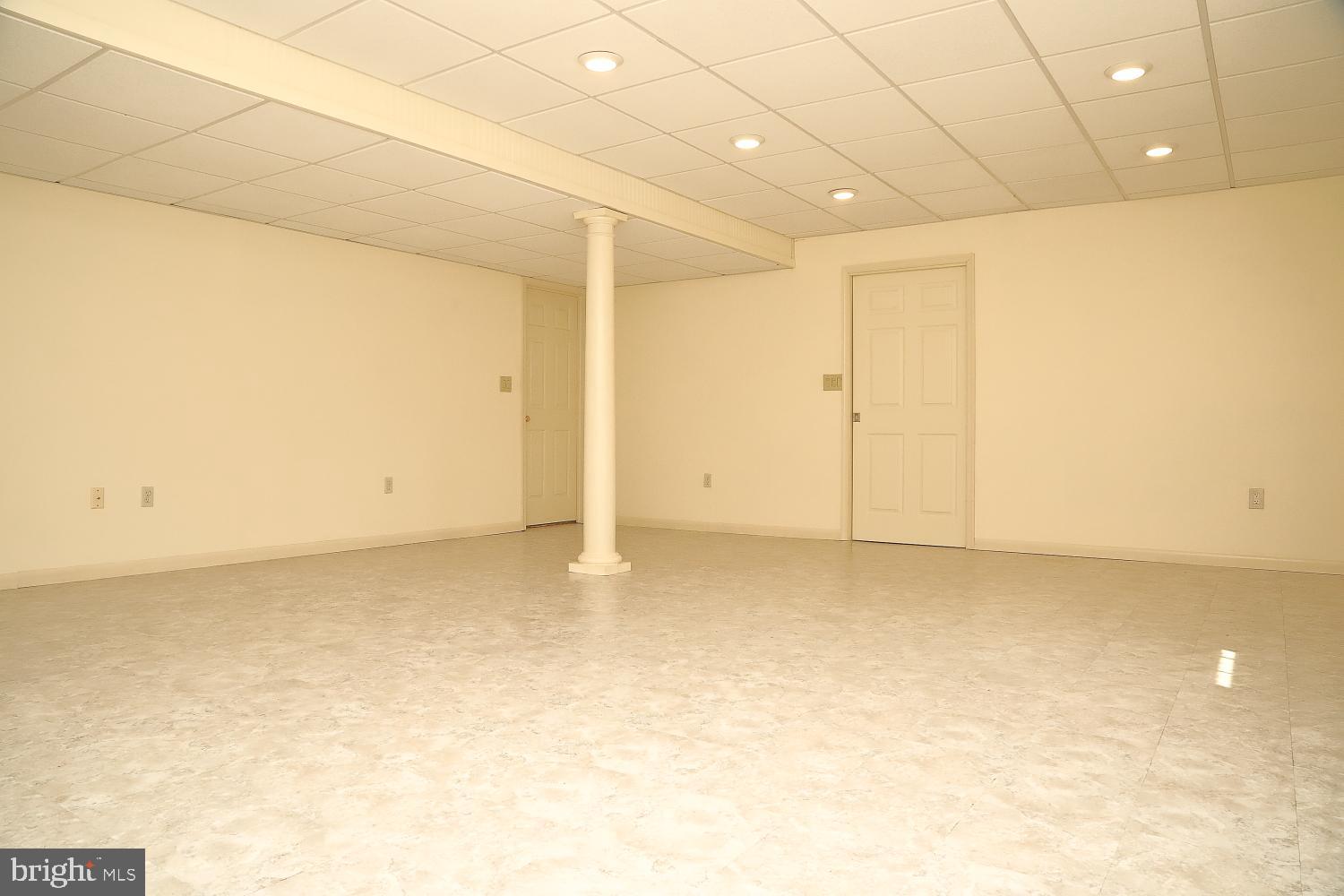 13 Village Drive Lititz, PA 17543 - Photo 31 of 35 LL Family Room