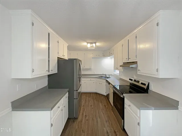 $311,000 | 210 Clearwater Court, Clayton, NC 27520