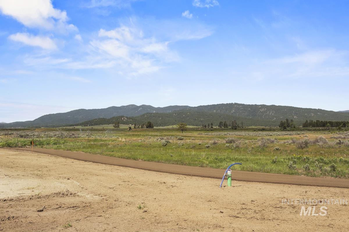 L8-b2 L8-b2 River Cascade, ID 83611 - Photo 4 of 9