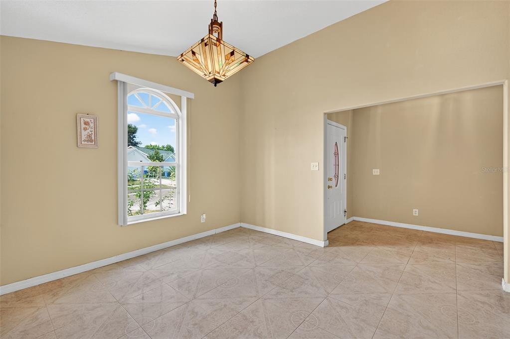 148 Lookout Drive Apollo Beach, FL 33572 - Photo 17 of 71 a view of an empty room with a window