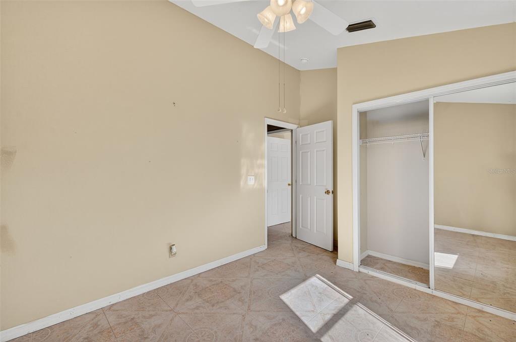 148 Lookout Drive Apollo Beach, FL 33572 - Photo 46 of 71 an empty room with a bathroom