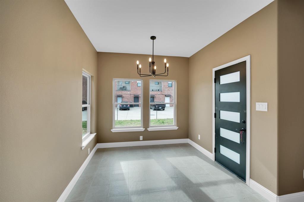 203 West Denton Palmer, TX 75152 - Photo 6 of 20 Eat-in-kitchen